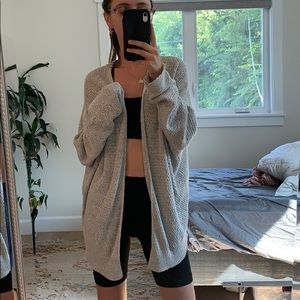 BDG GREY CARDIGAN